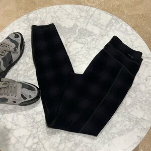 Joe’s Tone-on-Tone Black Cut Velvet Legging Pant  S